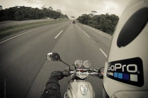 Le voyage à moto s'accompagne d'un bon intercom
