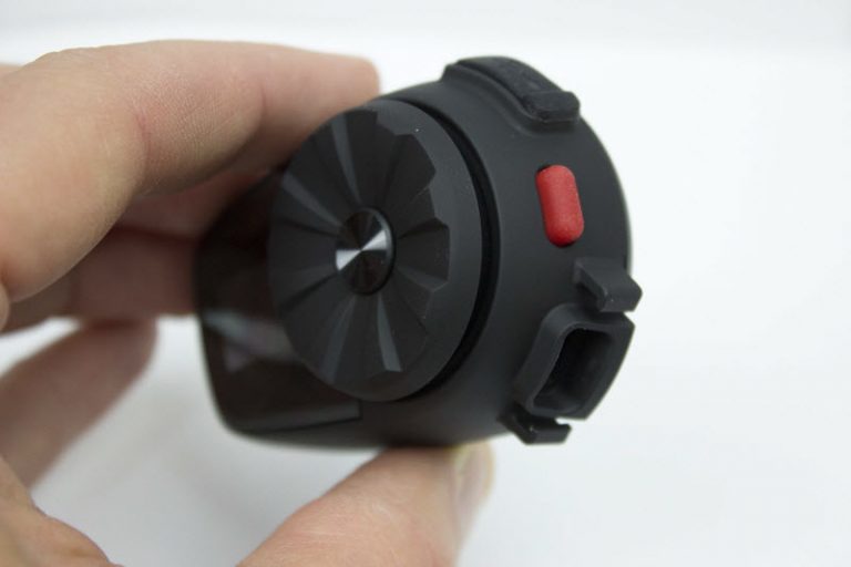 Vue arrière du Sena 5S avec bouton rouge